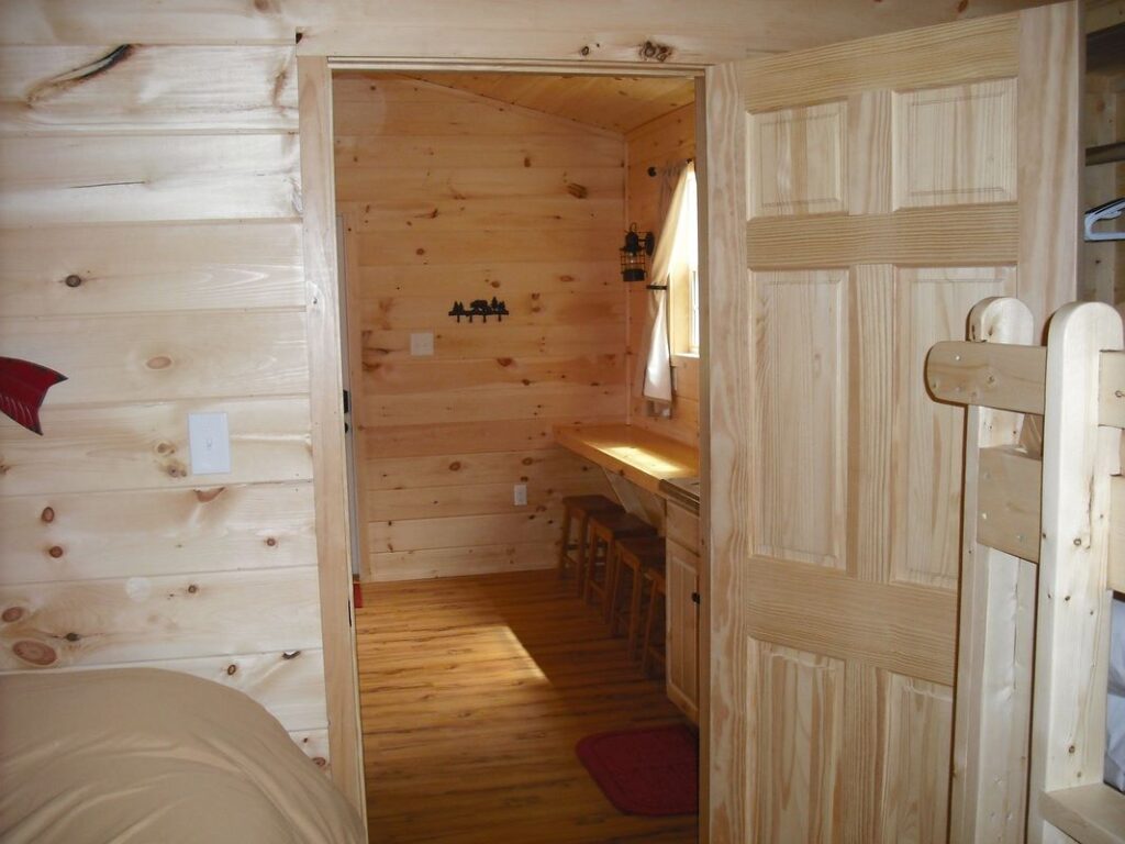 Real McCoy Cabins inside view of cabins