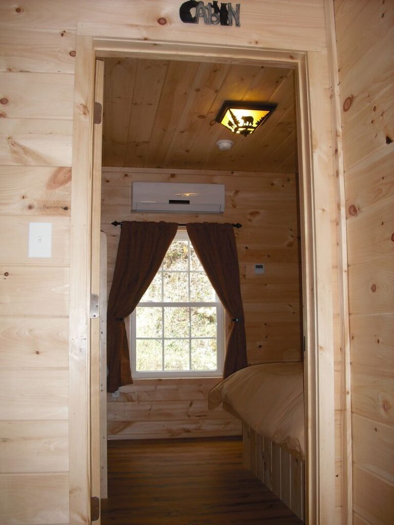 Real McCoy Cabins view of bedroom